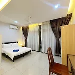 Palazio Serviced Apartment In Mount Austin Near Aeon Ikea Toppen Hsi