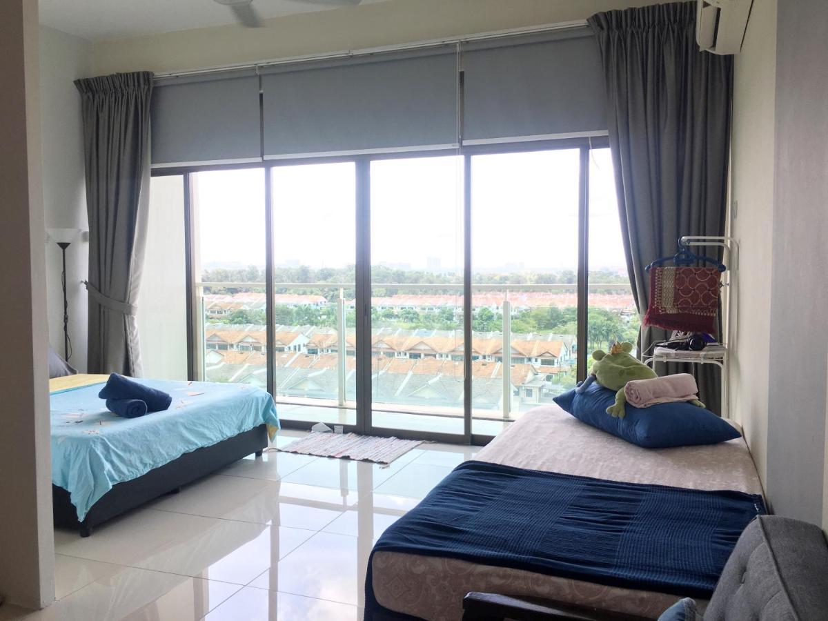 Pangsapuri Palazio Serviced In Mount Austin Near Aeon Ikea Toppen Hsi *