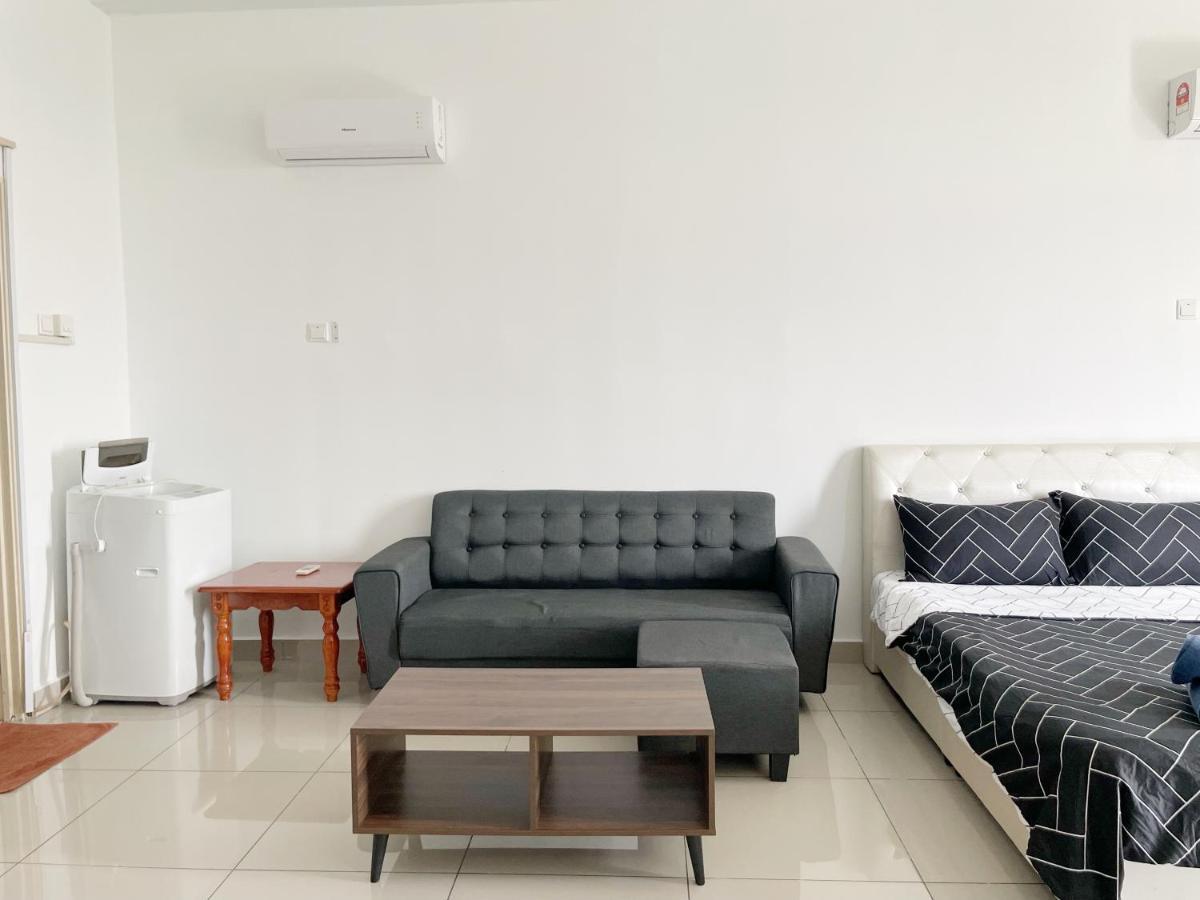 Palazio Serviced In Mount Austin Near Aeon Ikea Toppen Hsi Pangsapuri