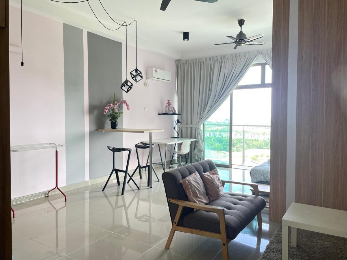 Palazio Serviced In Mount Austin Near Aeon Ikea Toppen Hsi *