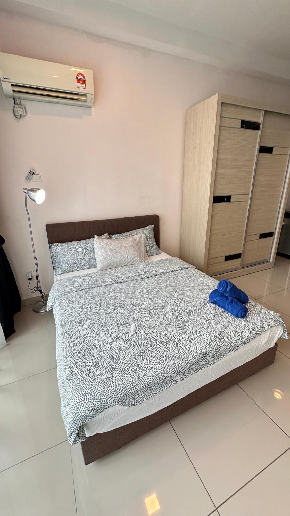 Pangsapuri Palazio Serviced In Mount Austin Near Aeon Ikea Toppen Hsi *